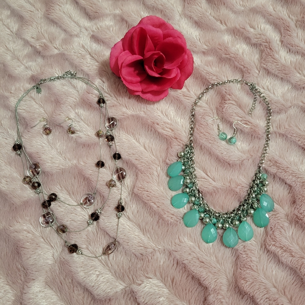 🔴3 x $25 Beautiful Necklaces Sets